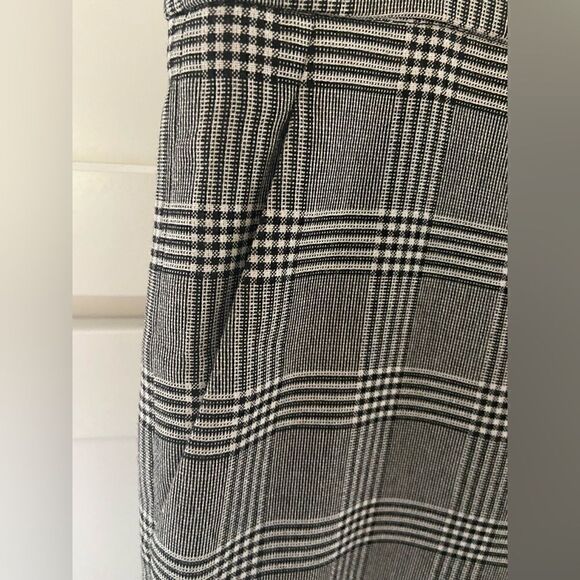 Zara Woman size 12 Black White Stretch Plaid Cropped Pants Work Business Attire - Picture 3 of 13